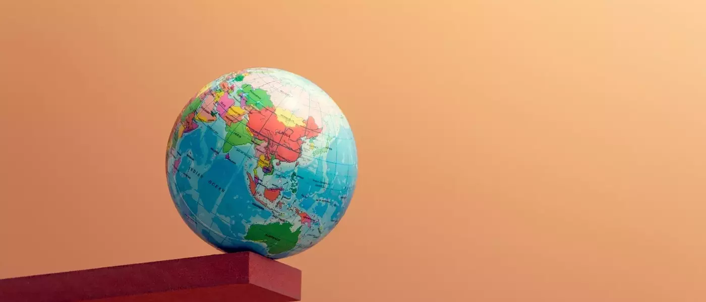 Eaton Vance Tax-Managed Global Diversified Equity Income Fund: A Deep Dive for Income Investors