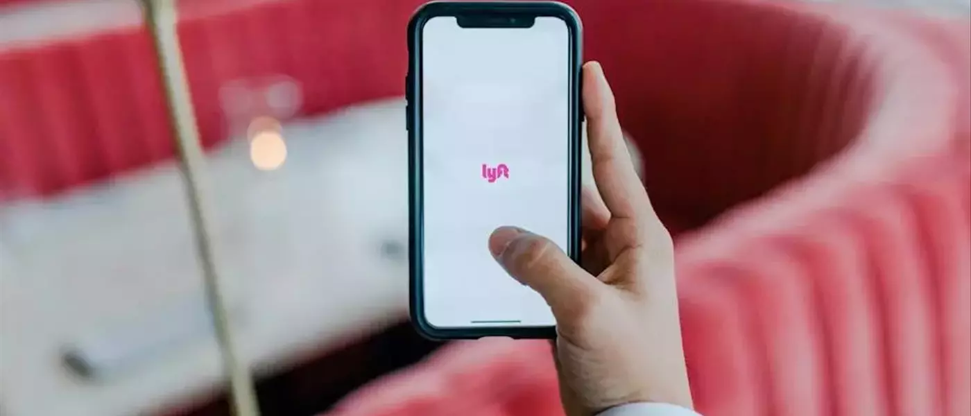 Bernstein Reiterates Lyft's Rating Amidst Autonomous Vehicle Dialogue