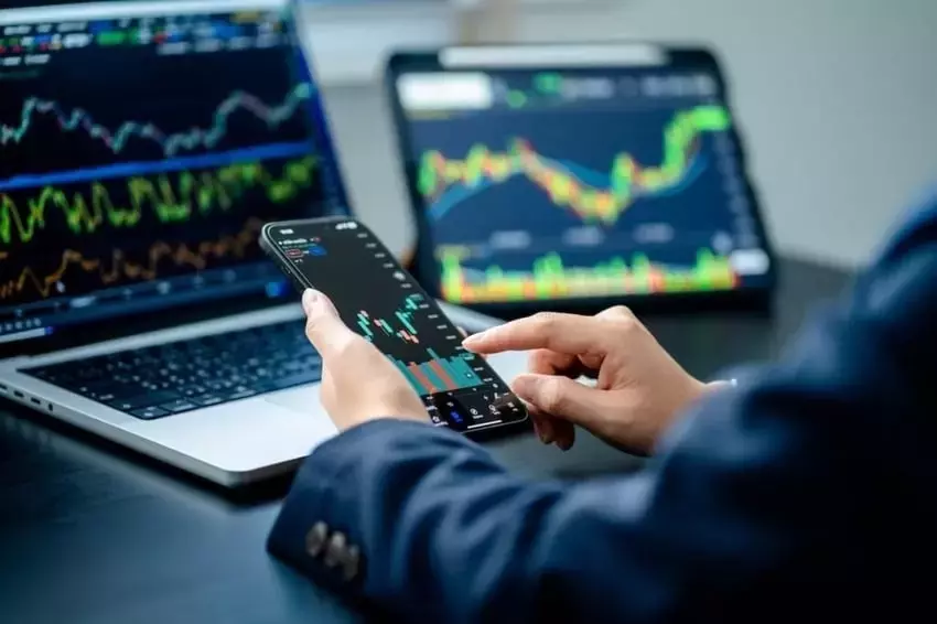 Leading Analysts Revise ABM Industries Price Target Ahead of Q2 Earnings Report