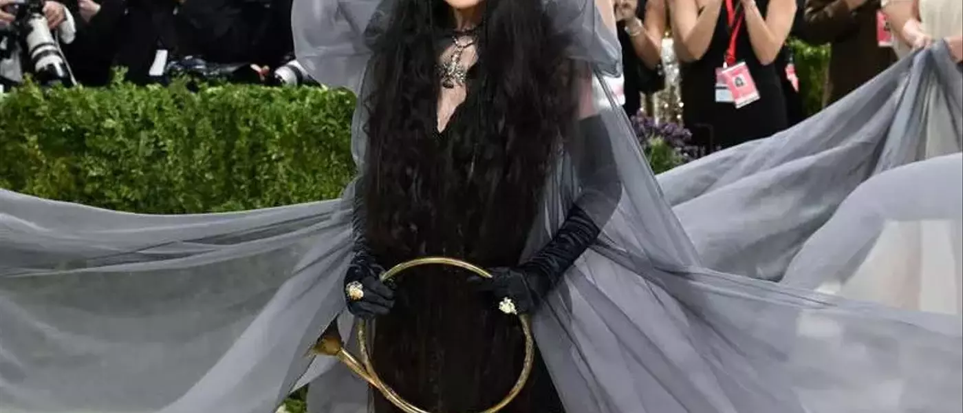 Madonna's Call to Disconnect and Reconnect at Concerts