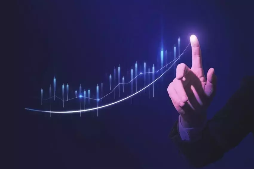 Market Turbulence: Biotech Falls Amid Tech Sell-Off and Disappointing Corporate Forecasts