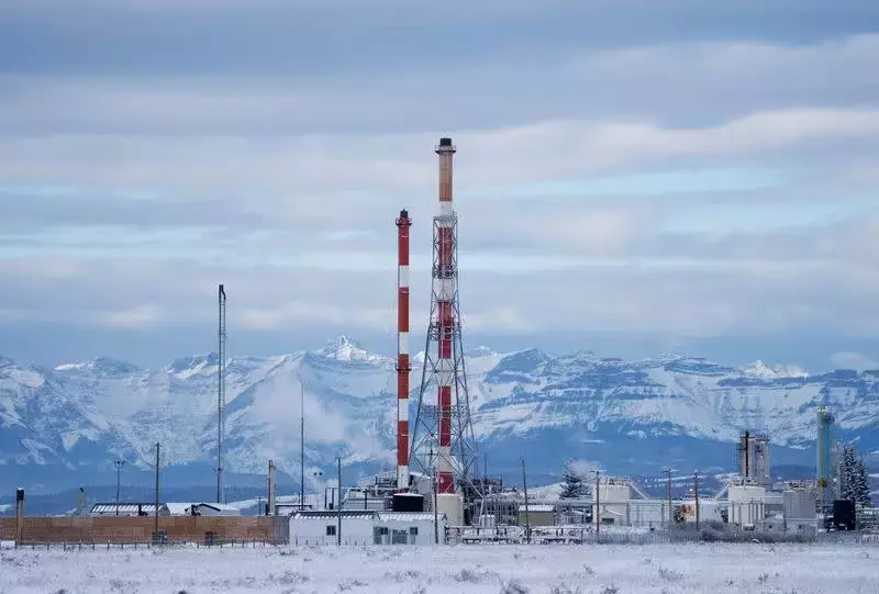 Alberta's Natural Gas Data Center Strategy Clashes with Canada's Clean Energy Goals