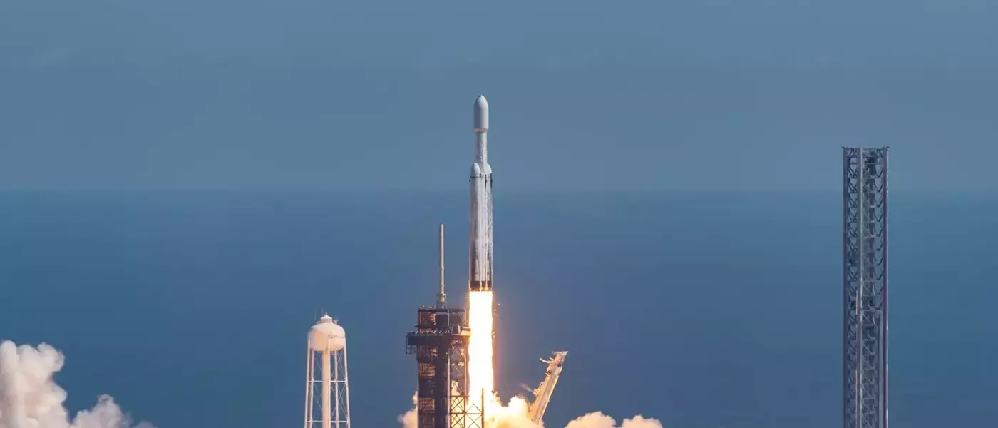 SpaceX Valuation: Overpriced IPO and the Starlink/xAI Dynamic