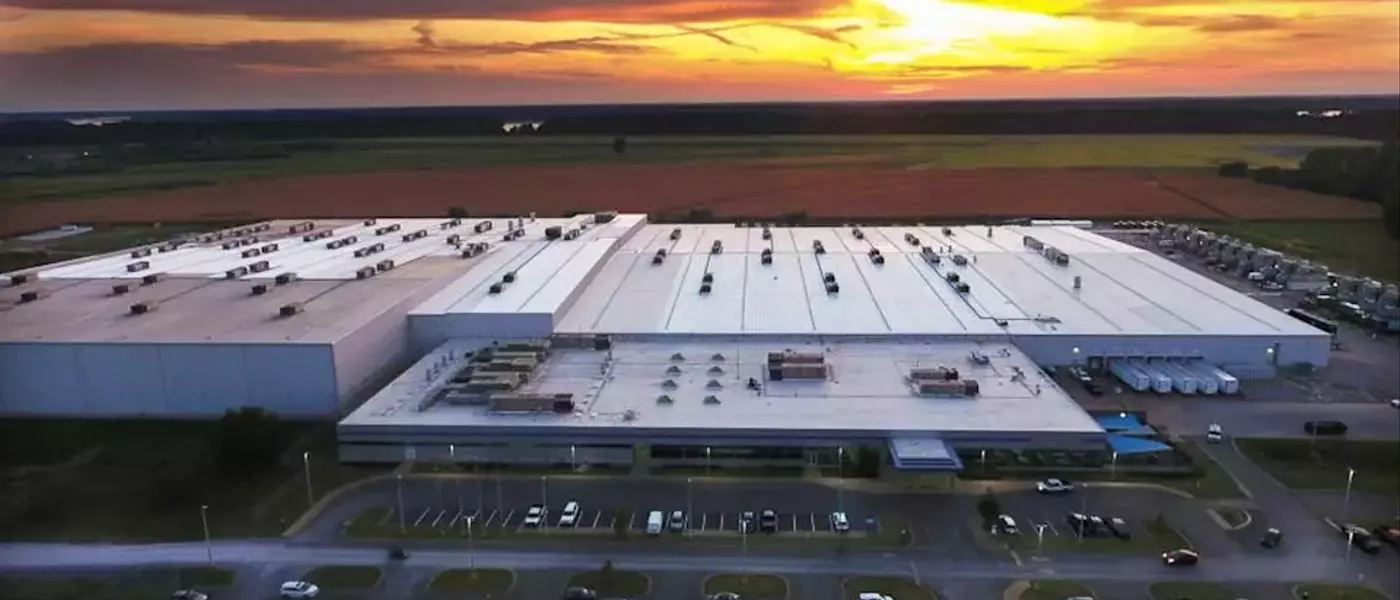 SpaceX's Controversial AI Compute Deals Spark Debate Ahead of Highly Anticipated IPO