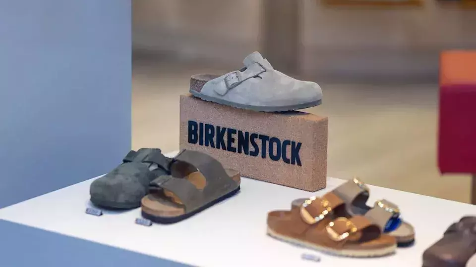 Caleres Shifts Strategy: Embracing Premium Footwear and Streamlining Store Locations
