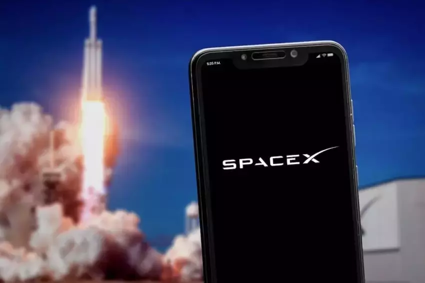 SpaceX Accelerates Space-Based AI Computing Demonstrations to 2027