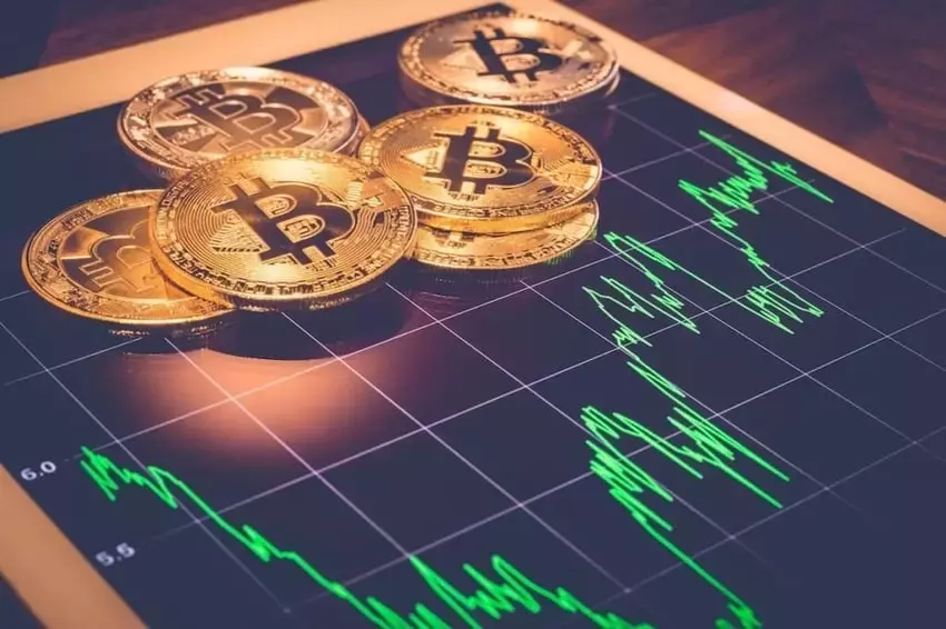 Geopolitical Tensions Weigh on Crypto and Stock Markets: Bitcoin and Ethereum Hold, XRP and Dogecoin Dip Amid US Strikes on Iran