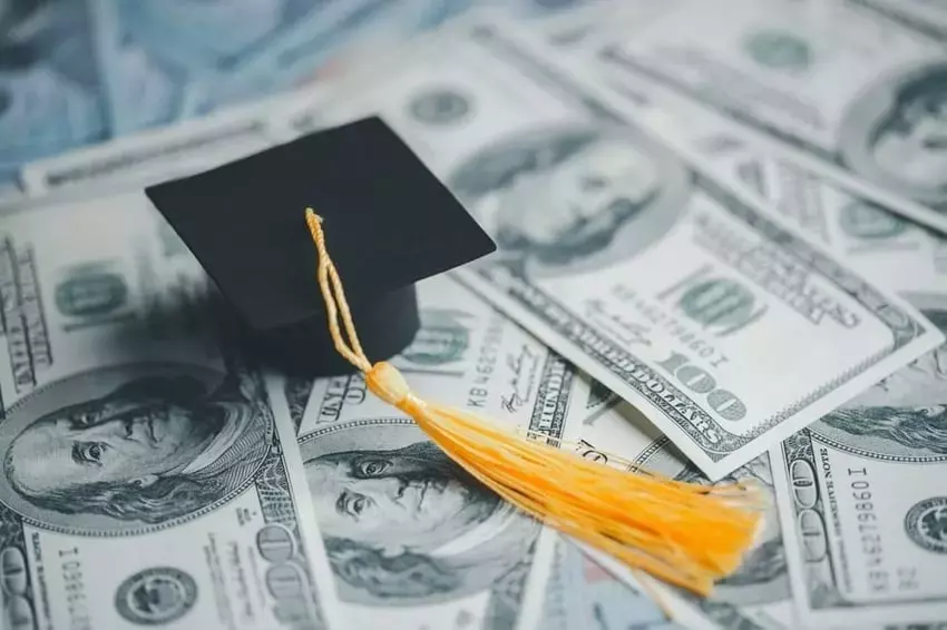 Student Loan Repayment Crossroads: Millions Face Higher Payments as SAVE Plan Ends