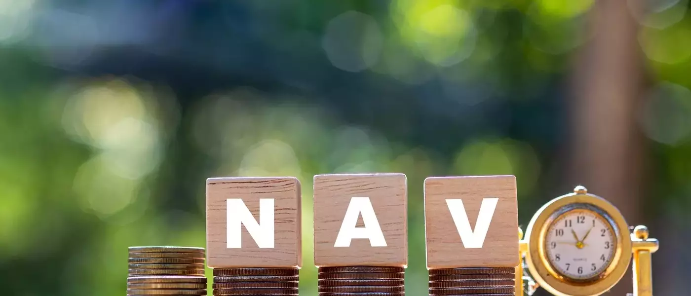Unpacking ETF Valuations: NAV vs. Market Price