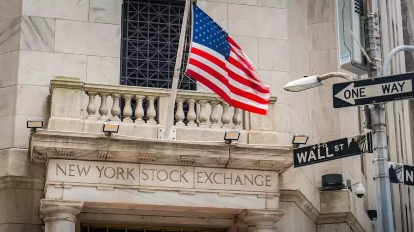 Market Trends: S&P 500, Dow Futures Rise Amid Geopolitical Developments and Tech Stock Surge