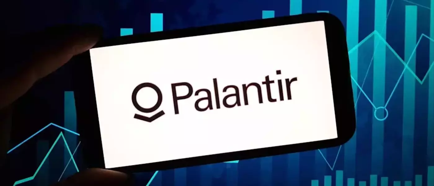 Palantir Stock Faces Uncertainty Despite Analyst Upgrade Amidst Market Downturn