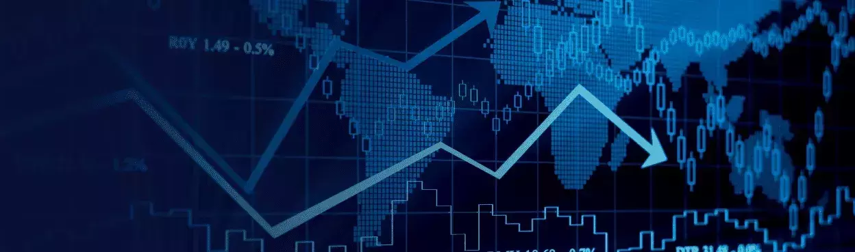 The Dynamics of International Trade and Comparative Advantage