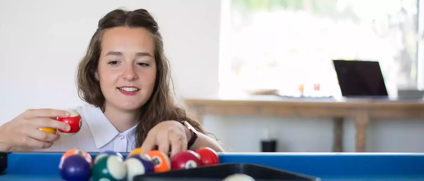 Le Billard : Au-delà des Idées Reçues, un Sport Complet et Inclusif