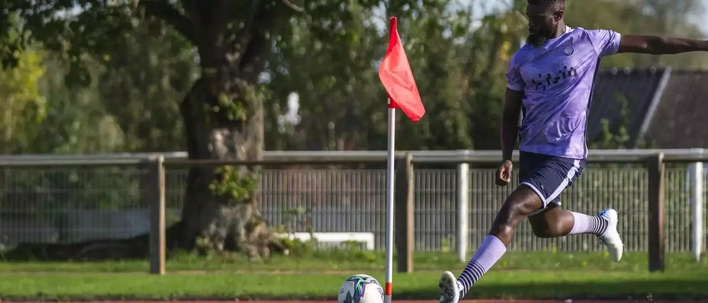 Affiner sa Perception Spatiale au Football : Un Guide Complet