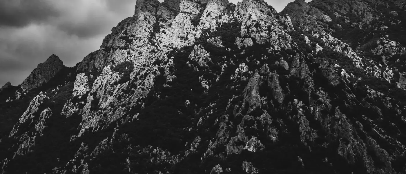 Caroux : une exploration des traversées d'aiguilles de Rieutord