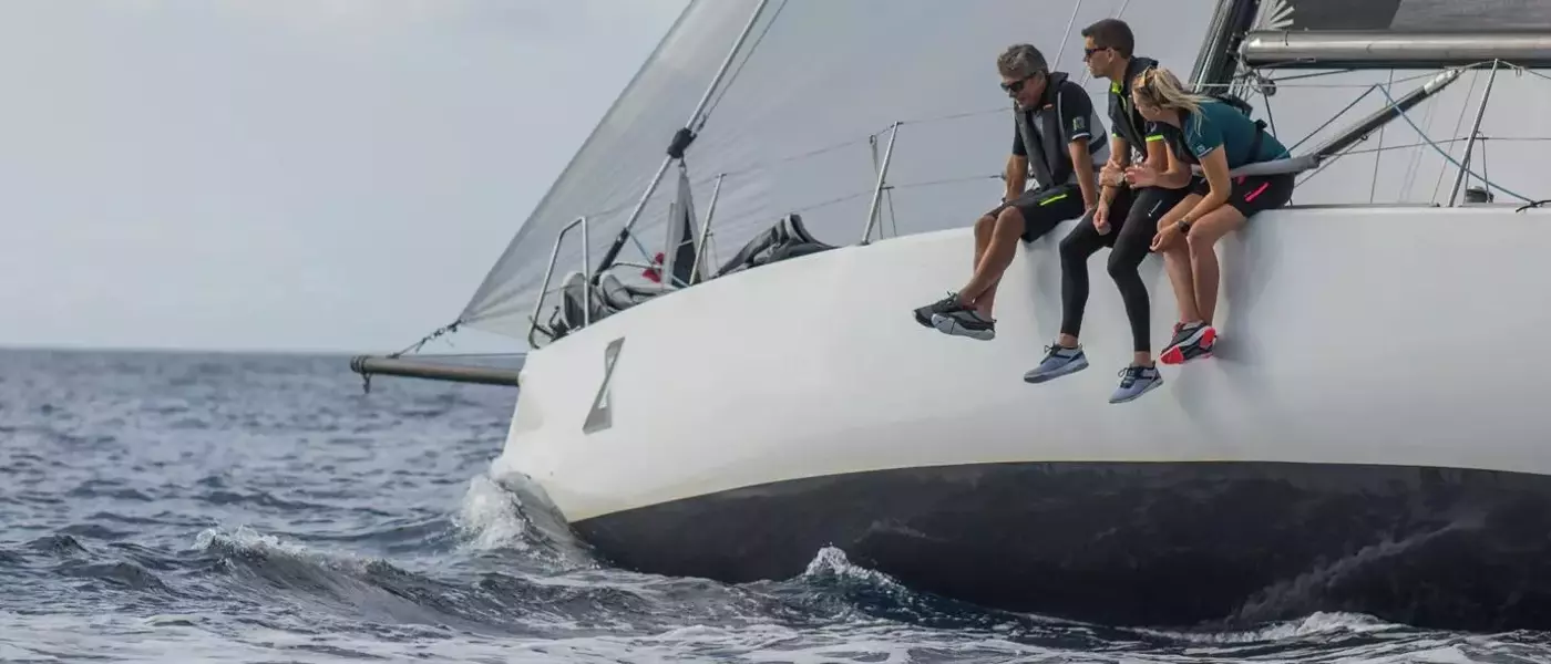 Découvrez l'Univers de la Voile et du Bateau : Conseils et Équipements