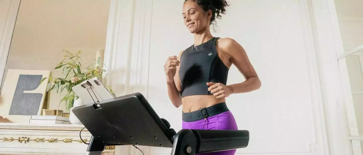 Plongez dans l'univers des tapis de course connectés : fonctionnalités et avantages