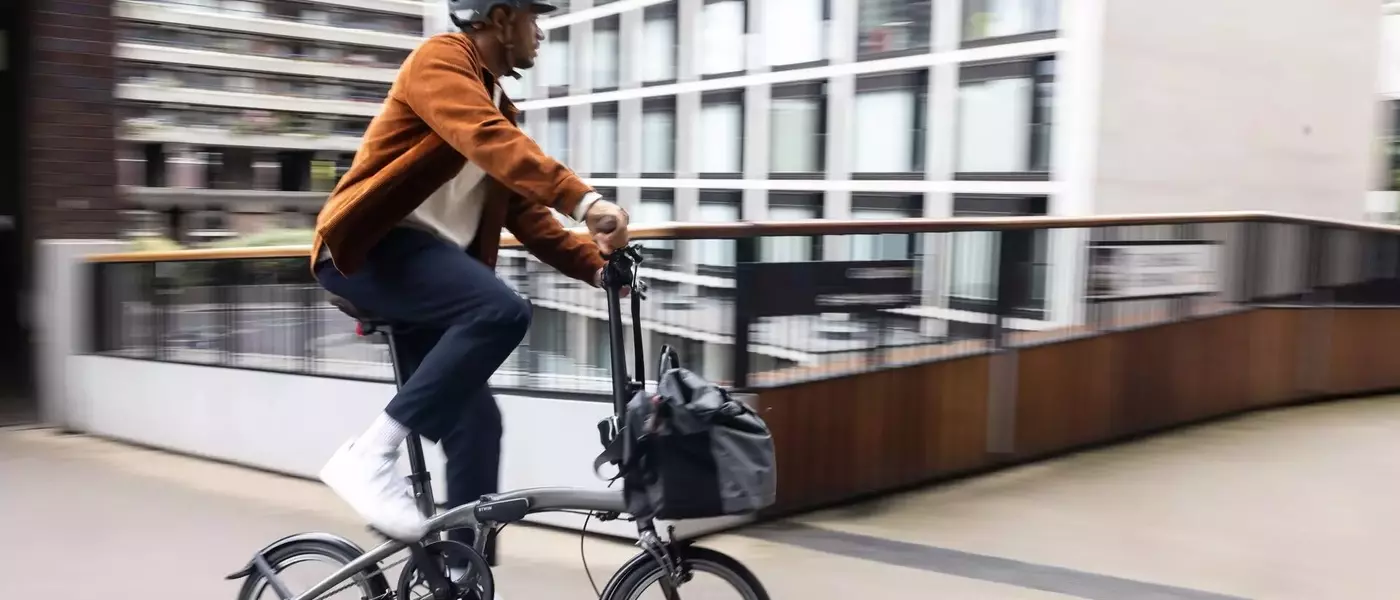 Débuter le Vélo Intermodal : Guide Complet pour une Mobilité Urbaine Optimale