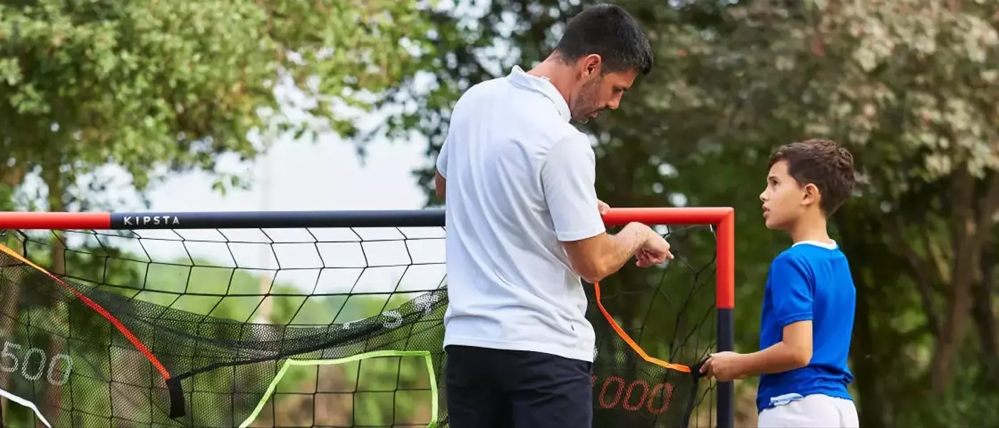 Améliorer les Compétences de Passe de Football à Domicile avec les Enfants