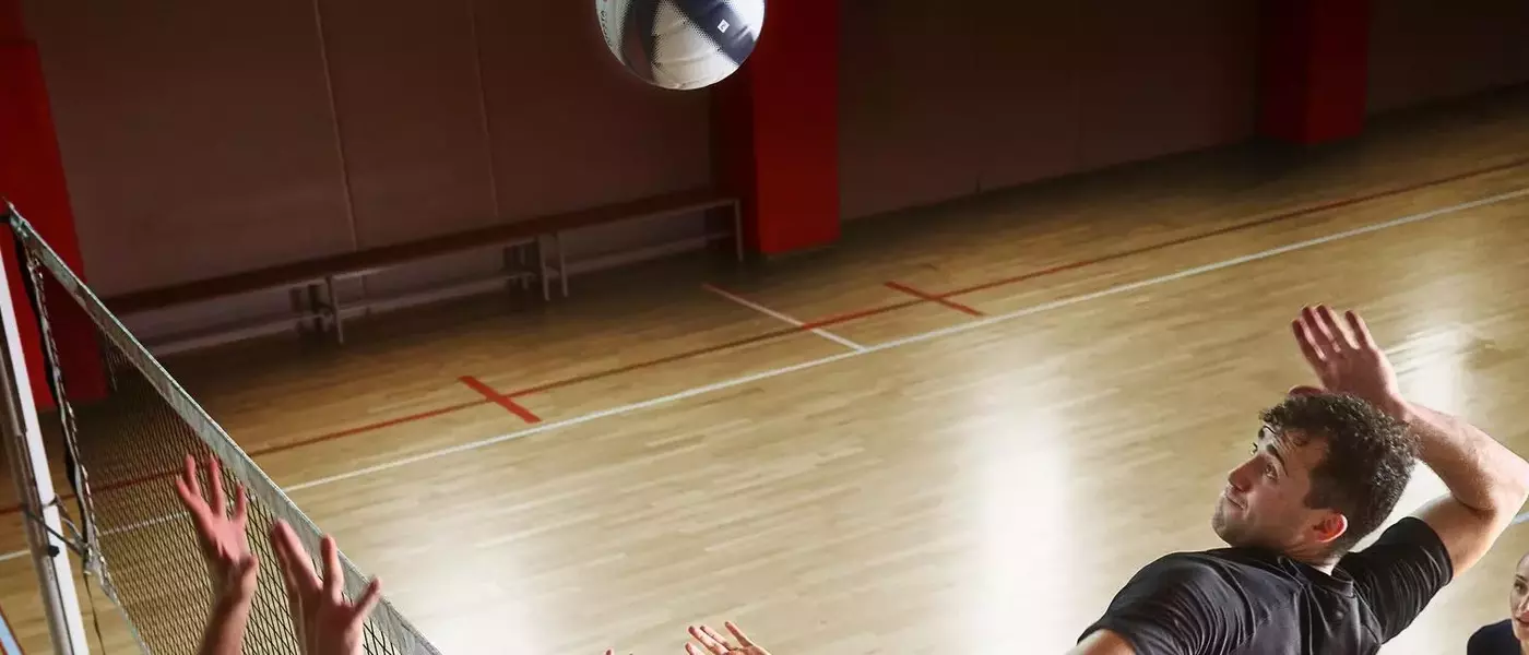 Le Volleyball : Un Guide Complet pour Débutants et Passionnés