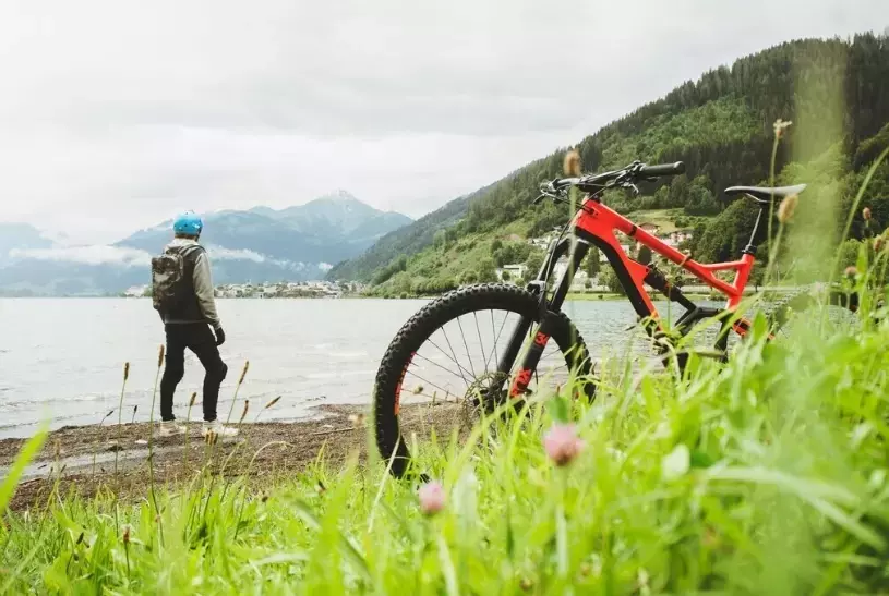 L'Odyssée à Vélo : Une Symphonie de Liberté et de Redécouverte