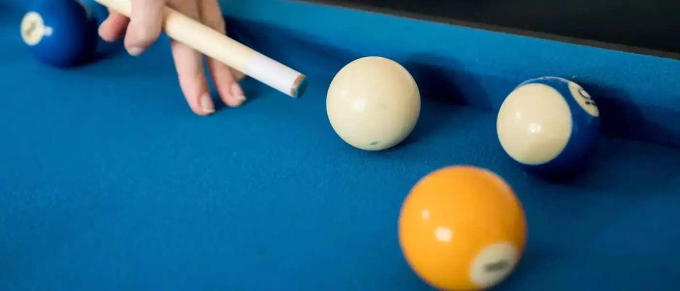 Maîtriser les Règles du Billard Américain : Guide Complet pour Tous les Joueurs