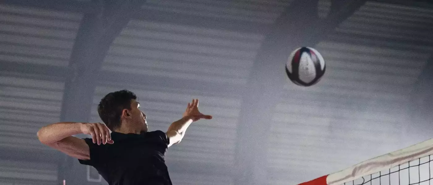 Guide Complet pour Démarrer le Volley-ball : Origines, Règles et Bénéfices
