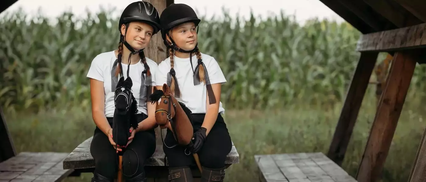 Le Hobby Horse : Un Sport Créatif Venu de Finlande qui Combine Effort Physique et Imagination