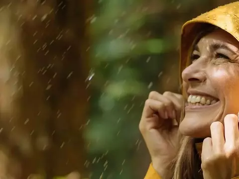 Randonner sous la Pluie : Une Aventure Inattendue et Bienfaisante