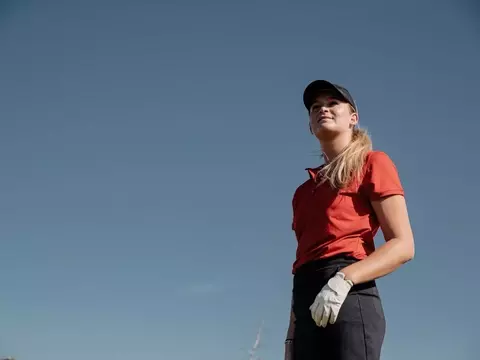 La Maîtrise Stratégique du Golf : Plan de Jeu et Carte de Score