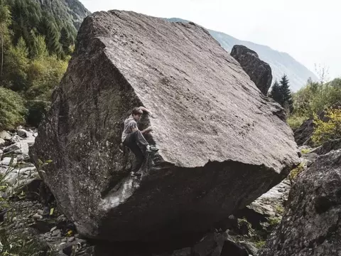 Aidan Roberts : La quête des limites humaines en escalade de bloc
