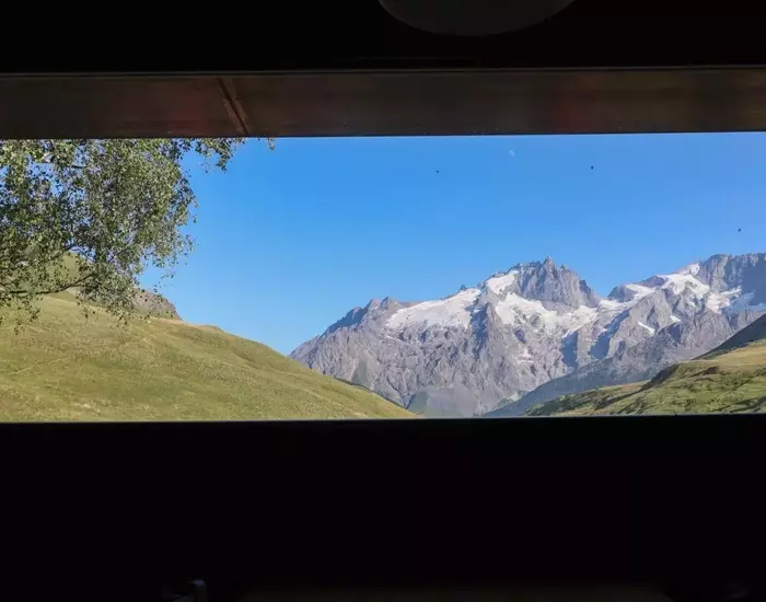 Aventure de trois jours autour des Aiguilles d'Arves : un trek inoubliable du Pic du Mas de la Grave au Goléon