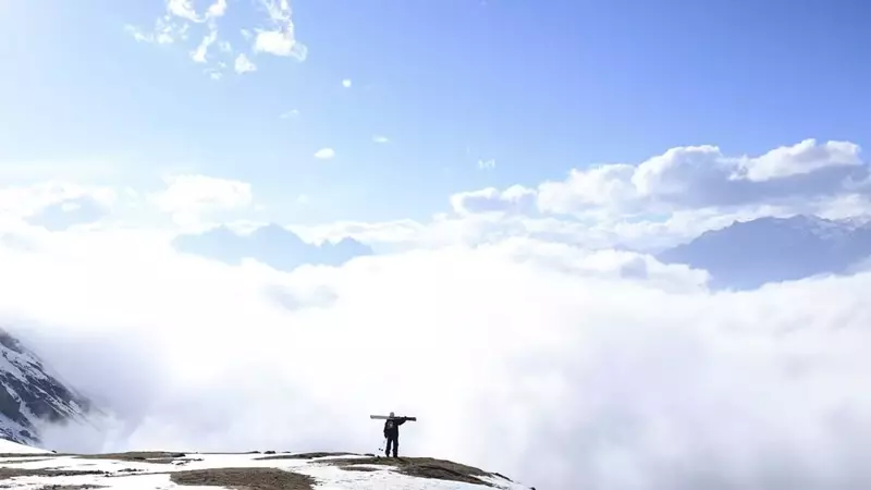 Aventure inédite : Ski de haute altitude dans l'Annapurna II avec King of the Hill