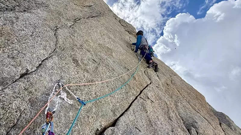 Ascension spectaculaire : "Rise Slow" conquiert le Mont Blanc
