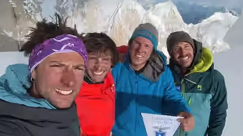 Ascension historique : Une équipe italienne conquiert la face sud-est du K7 principal