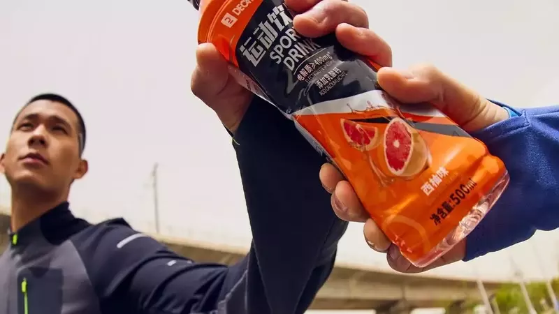 L'importance des boissons de récupération pour les athlètes : une analyse détaillée