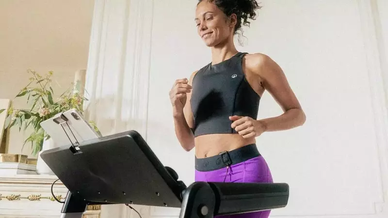Plongez dans l'univers des tapis de course connectés : fonctionnalités et avantages