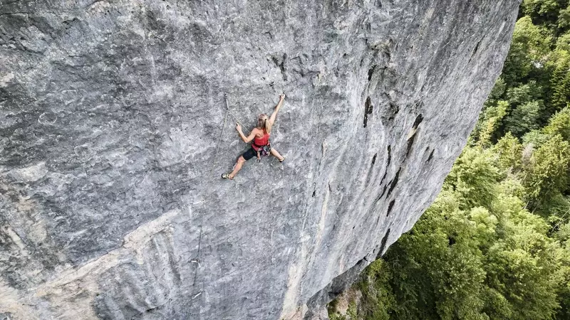 Les Gorges du Crossey: Un Paradis de l'Escalade en Isère