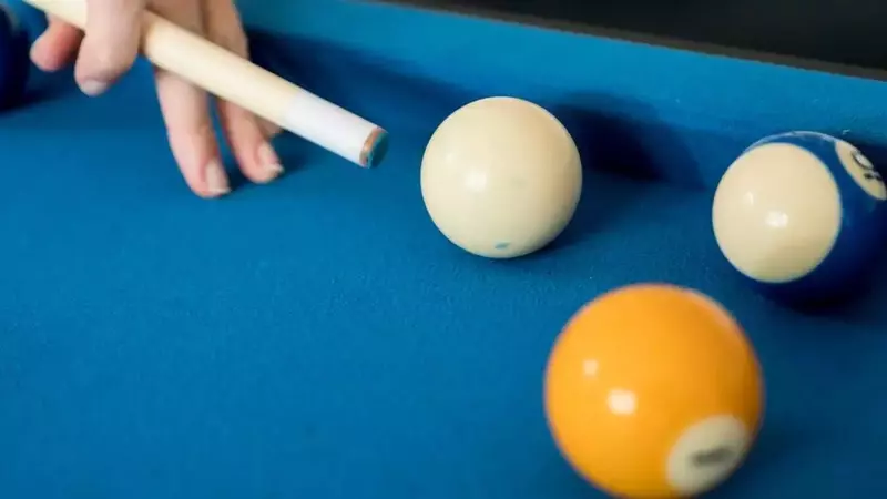 Maîtriser les Règles du Billard Américain : Guide Complet pour Tous les Joueurs